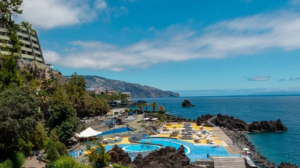 Ponta Delgada zwembad Madeira Ponta Delgada schwimmbad Madeira