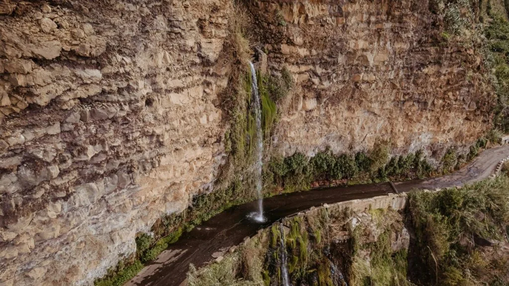 wasserfall madeira mit auto mietwagen
