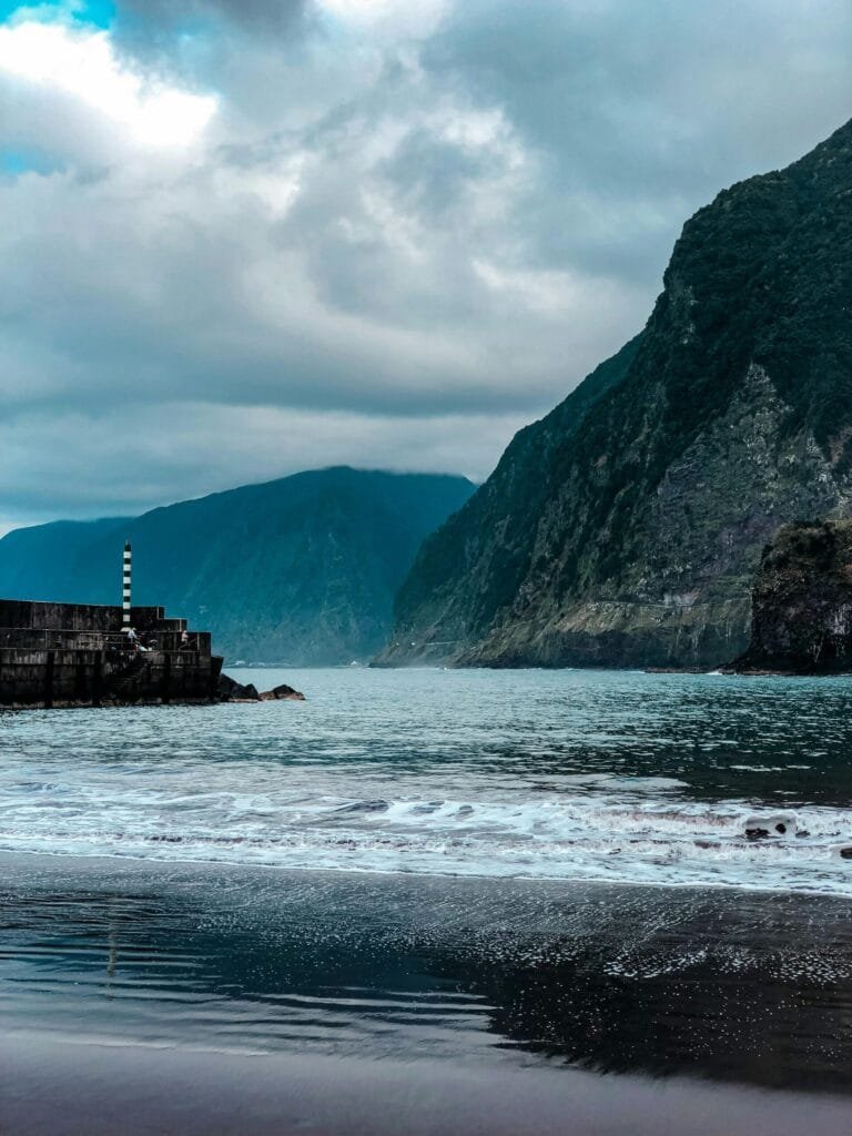 schwarz strand Madeira